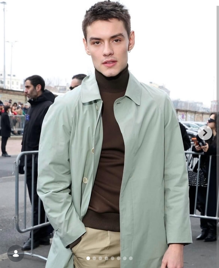 Is Louis Partridge Dating Anyone? Biography: Family, Ancestry, Girlfriend, Net Worth