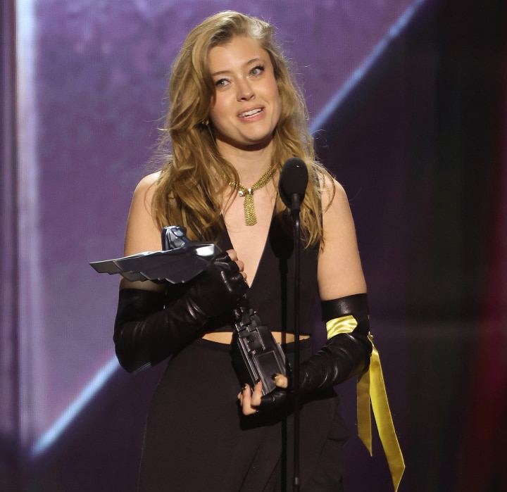 Is Jennifer English Lesbian? Biography, Age, Height, Partner: Family, Ethnicity, Girlfriend, Net Worth