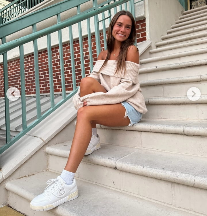 How tall is Delaney Porazinski? Biography, Age, Height: Family, Ethnicity, Boyfriend, Net Worth