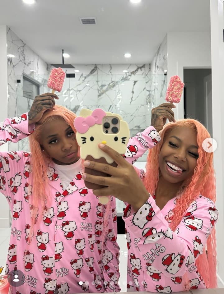 Image - RKEmpiree couple, Ksosolid and Riiofficiiall, are pictured in a cute lil photo, back in March 2026.